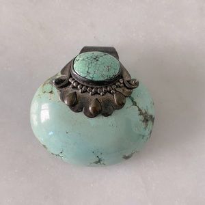 Turquoise-colored pendant for necklace